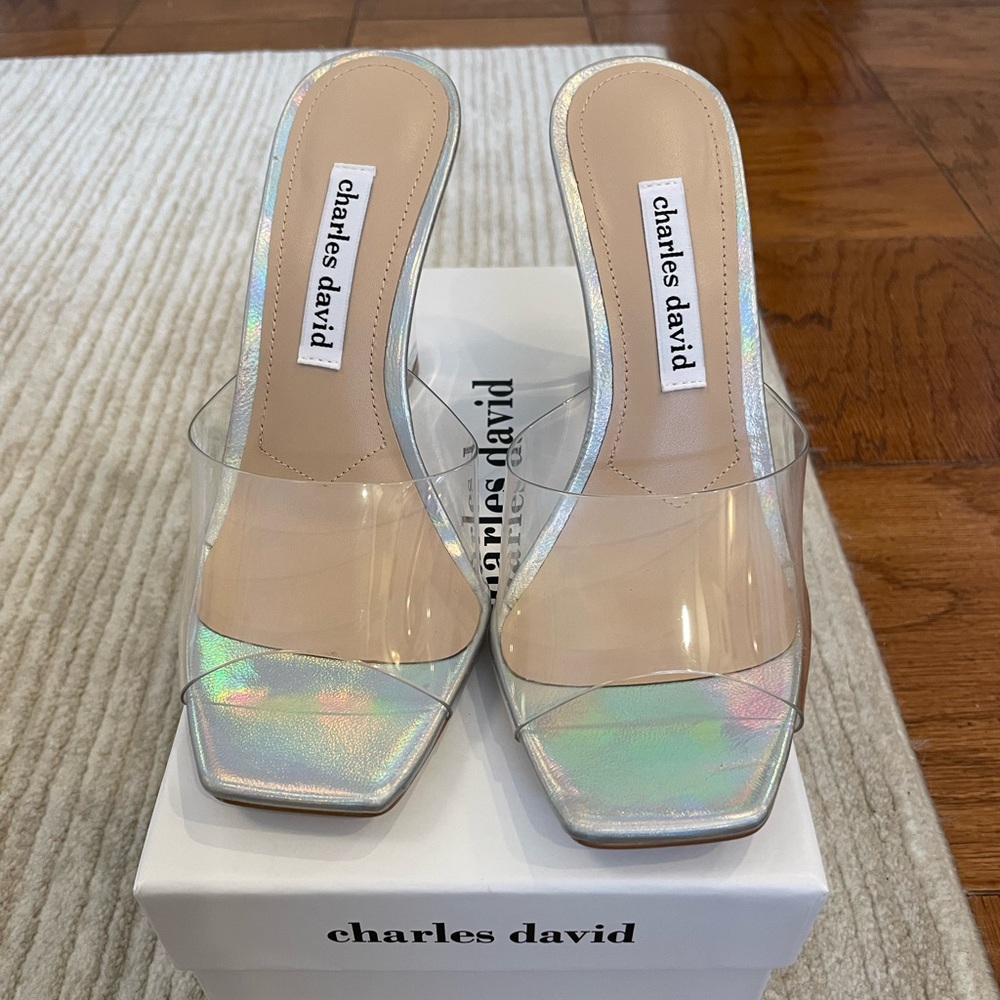 Charles David Espy - Size 7- only worn ONCE!!
